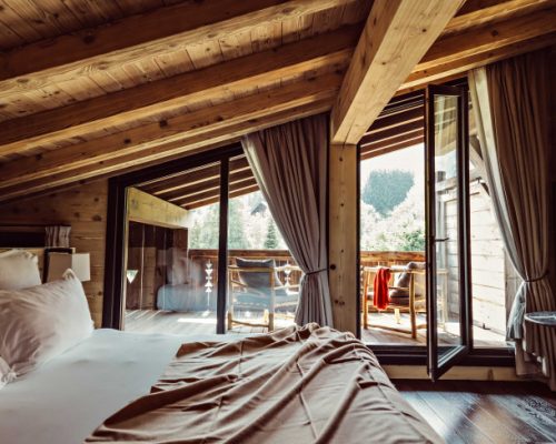 6622539-alpaga-megeve-france
