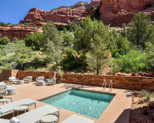 KHaydenMiiAmoSpaJourneyPool2View